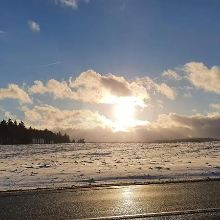 Mit Teekueche, Bad Ez Kuehler Morgen